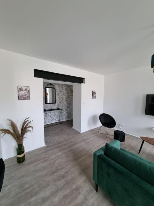 Appartement Jungle- Hypercentre -Charleville Exterior photo